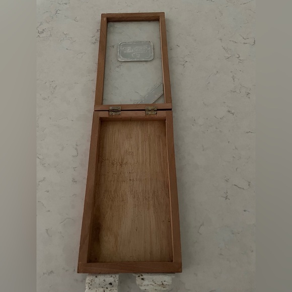 Habanos Cohiba Empty Wooden Cigar Box with Glass Flip Top - Picture 3 of 3